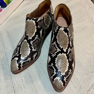 Madewell Sonia Ankle Low Chelsea Boots Leather Snakeskin Print. - size 8